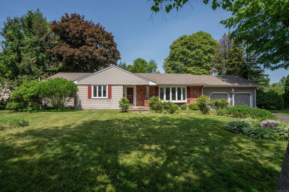 245 Coppermill Rd, Wethersfield, CT 06109 - photo 1