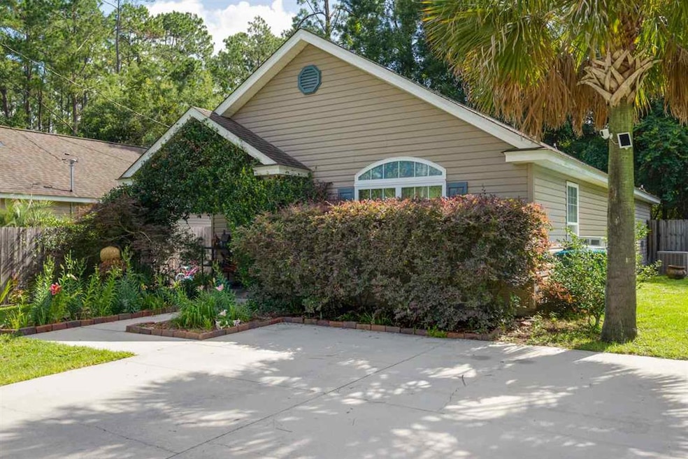 33 Shar Mel Re Ln, Crawfordville, FL 32327 - photo 1