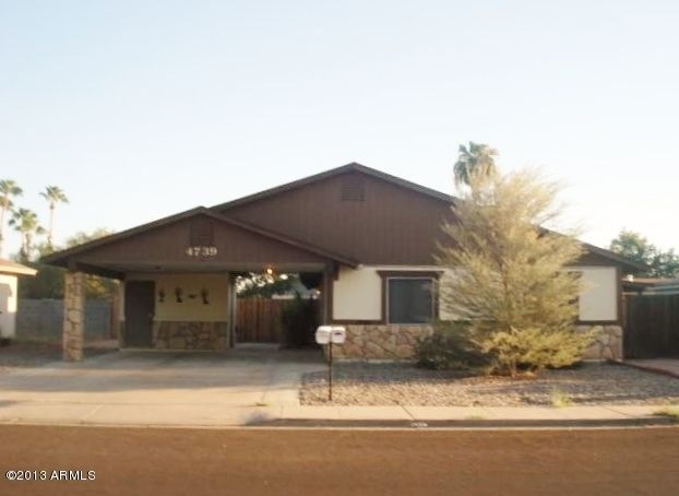 4739 Camino