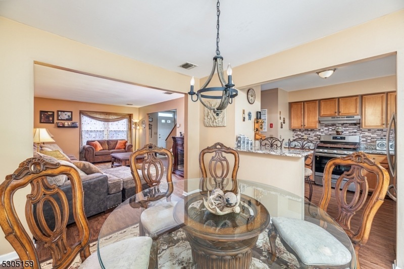 30 Village Dr unit 3D, Hamburg, NJ 07419 - photo 1