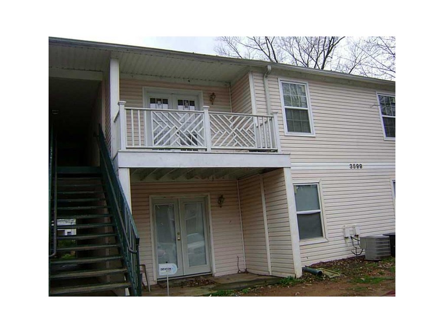 Exterior Front. Top Unit Front Exterior