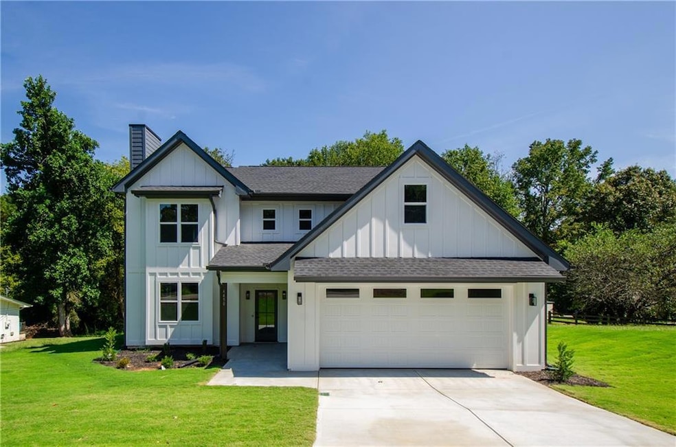 4450 Roberta Cir, Gainesville, GA 30506 - photo 1