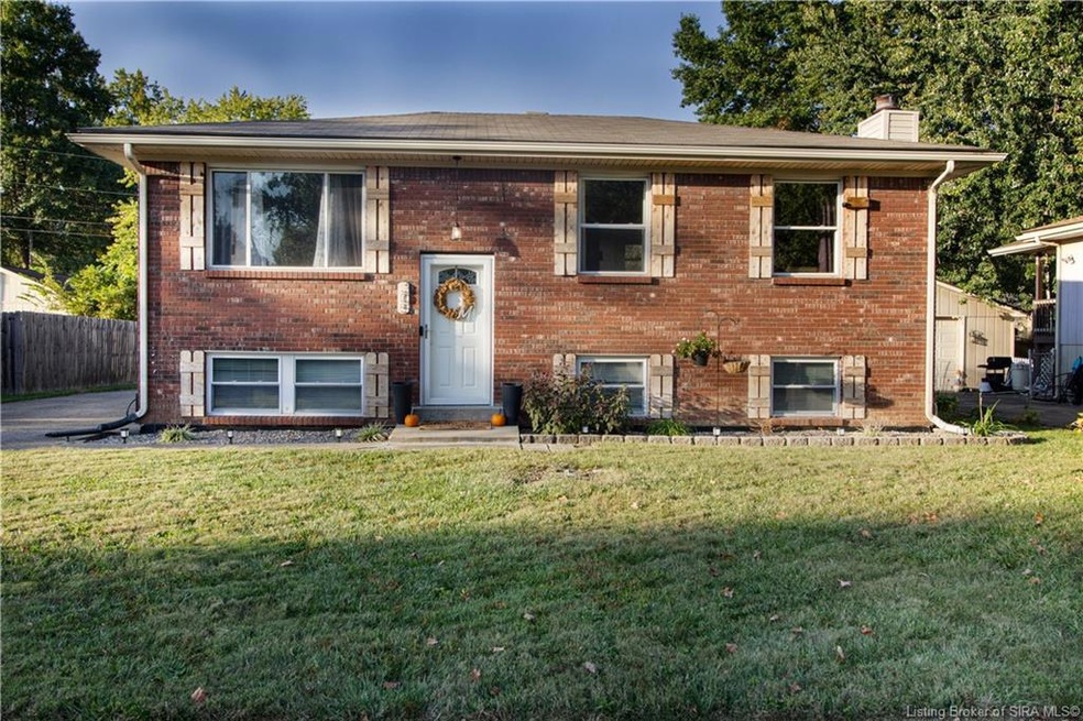 305 Pimlico Dr, New Albany, IN 47150 - photo 1