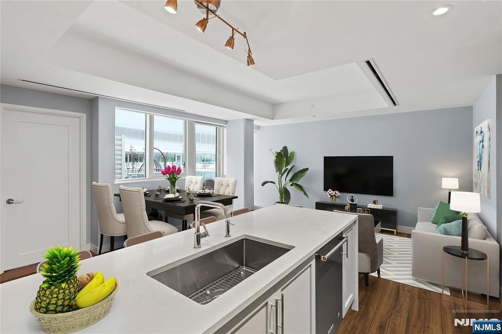 Avora unit 513, Weehawken, NJ 07086 - photo 1