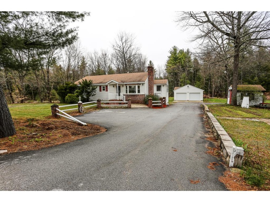 414 Deerfield Rd, Allenstown, NH 03275 - photo 1