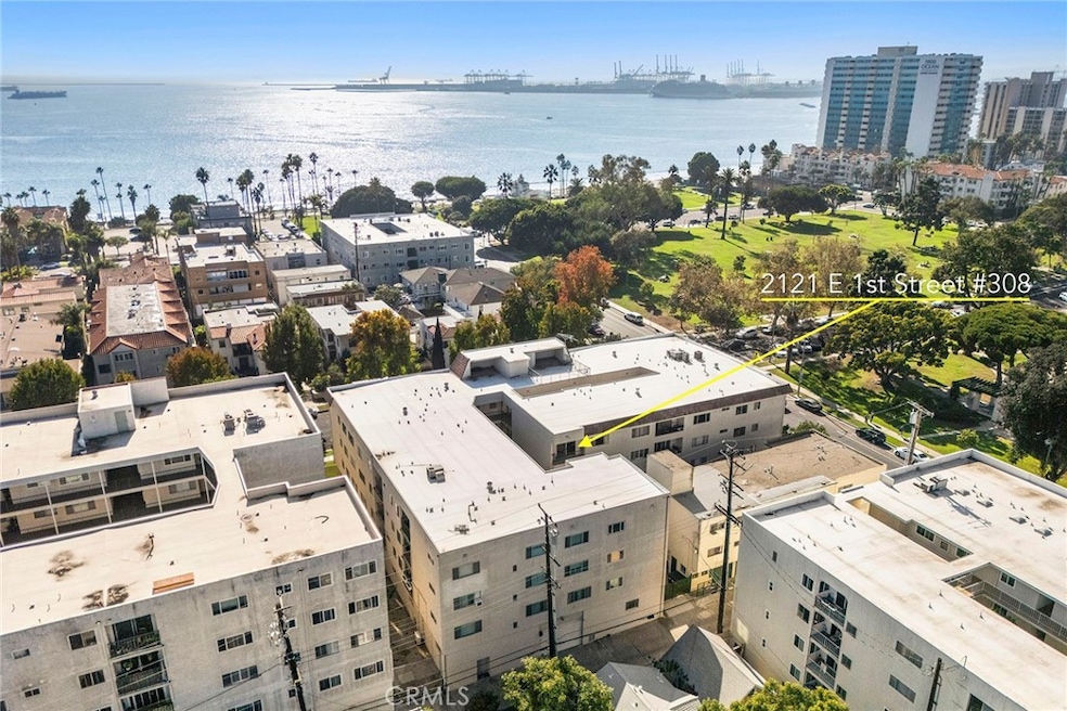 For Sale $499,900 • Co-Listing Agent