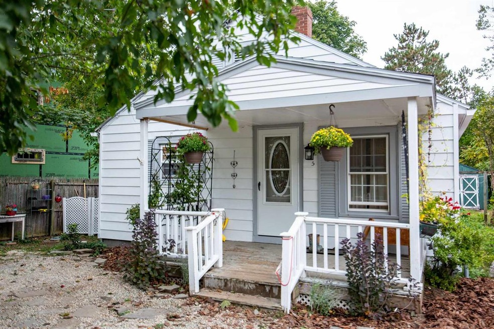 5 Wrisley St, Essex Junction, VT 05452 - photo 1