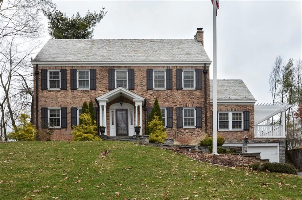 42 Whetton Rd, West Hartford, CT 06117 - photo 1