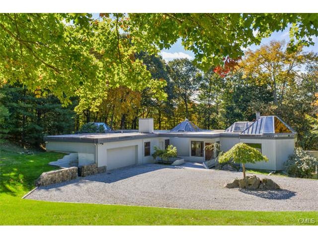 68 Frost Pond Rd, Stamford, CT 06903 - photo 1