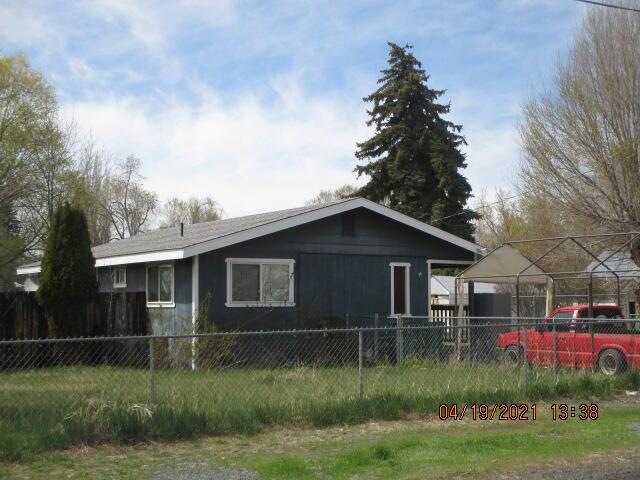 1804 Hope St, Klamath Falls, OR 97603 - photo 1