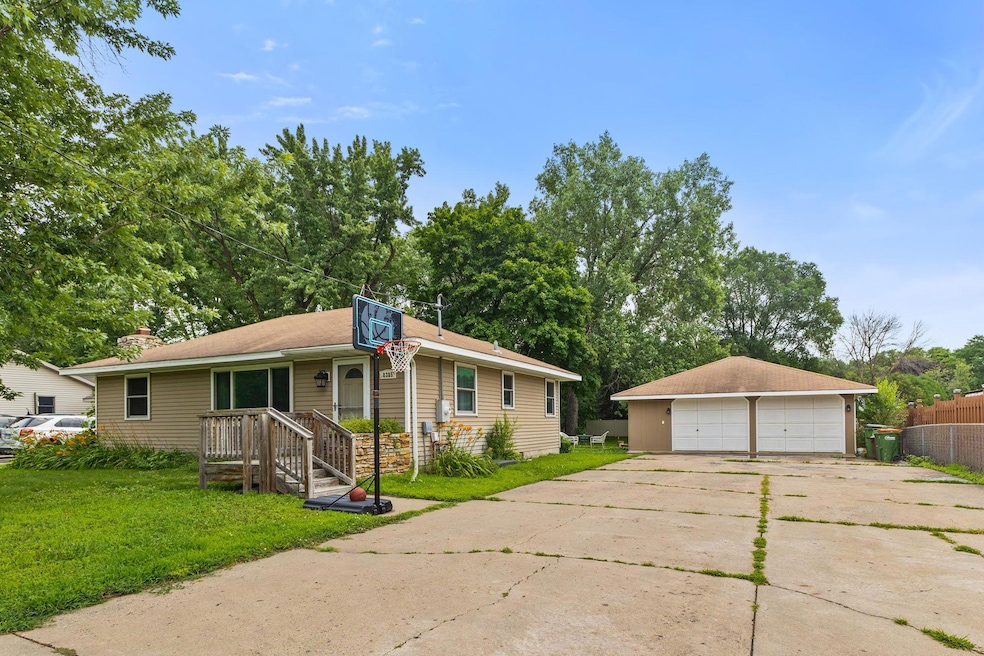 8385 E River Rd NW, Coon Rapids, MN 55433 - photo 1