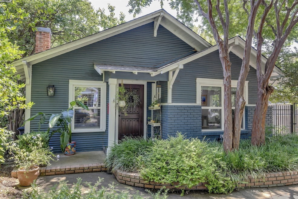 For Sale $560,000 • Co-Listing Agent