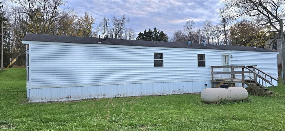 650 Main St, Gratiot, OH 43740 - photo 1