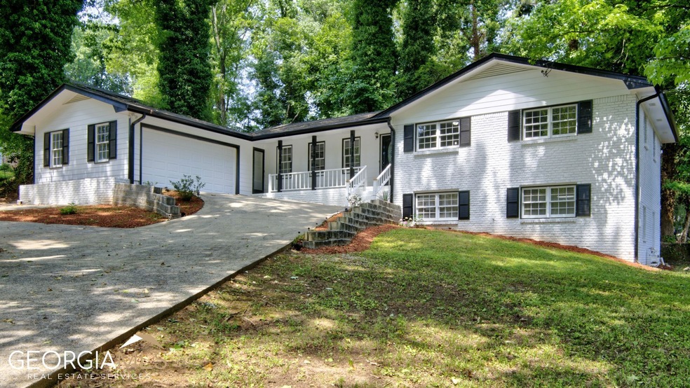 1649 Pounds Rd, Stone Mountain, GA 30087 - photo 1