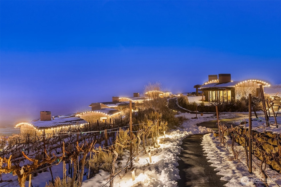 344 Silica Rd NW unit 13, Quincy, WA 98848 - photo 1