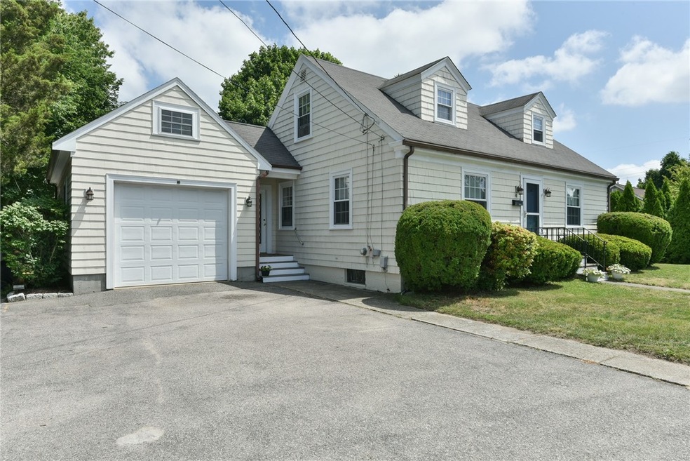 48 Kickemuit Rd, Warren, RI 02885 - photo 1