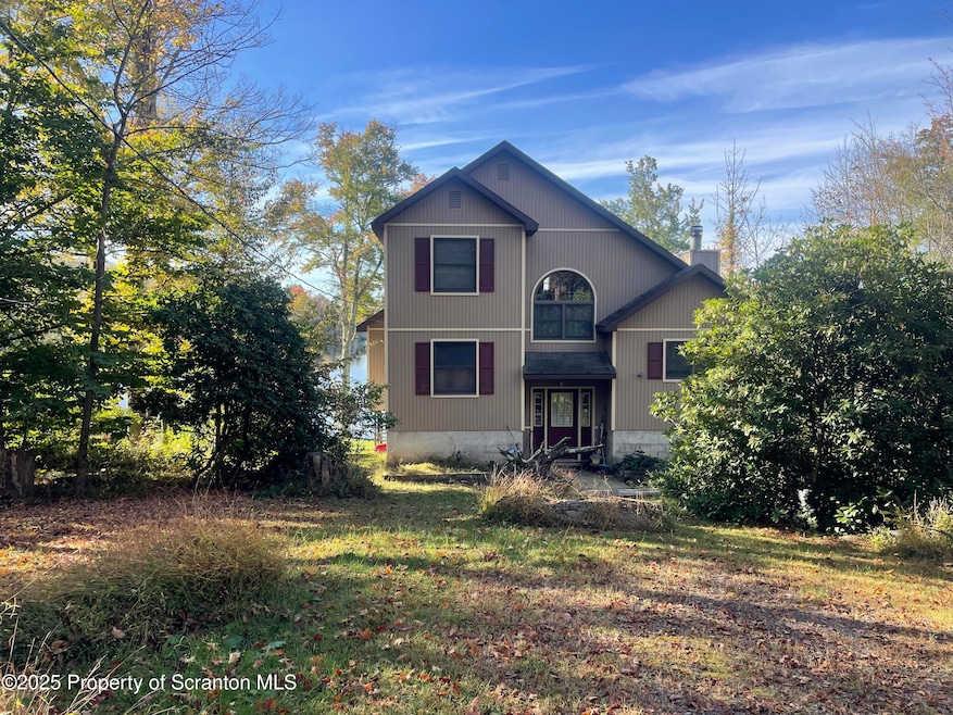 111 E Island Ln, Lake Ariel, PA 18436 - photo 1