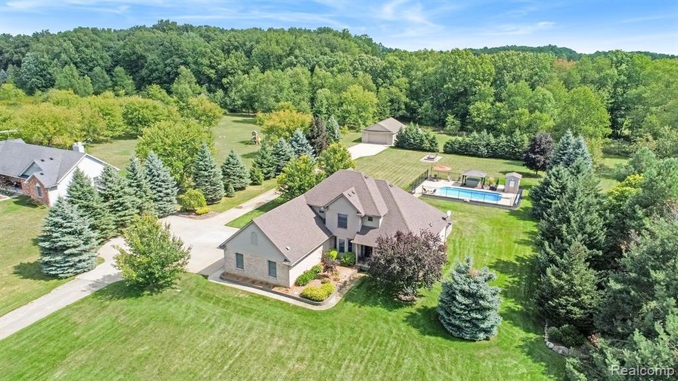 Amazing 4 bedroom colonial with pool & pole barn