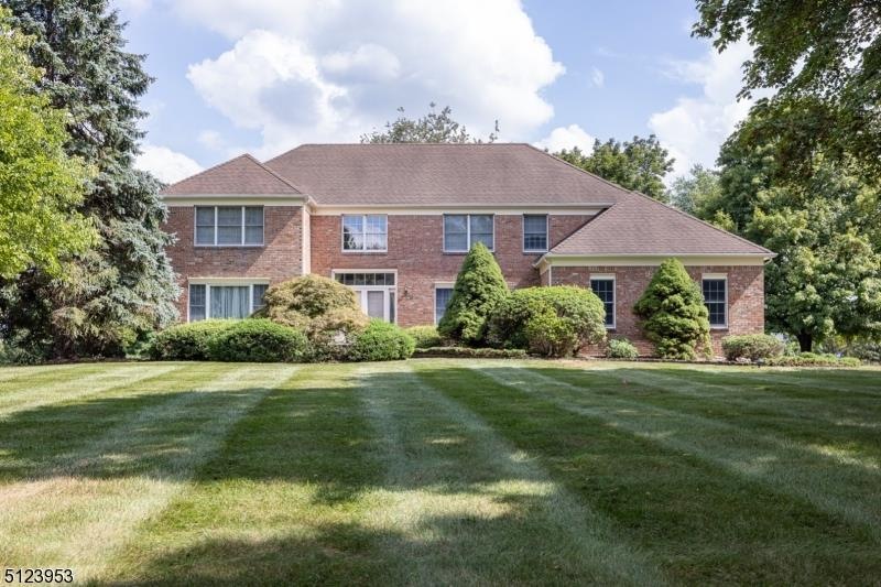 91 S Wiggins Ln, Skillman, NJ 08558 - photo 1