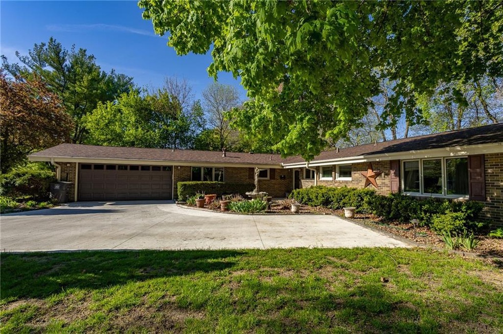 4902 SW 17th St, Des Moines, IA 50315 - photo 1