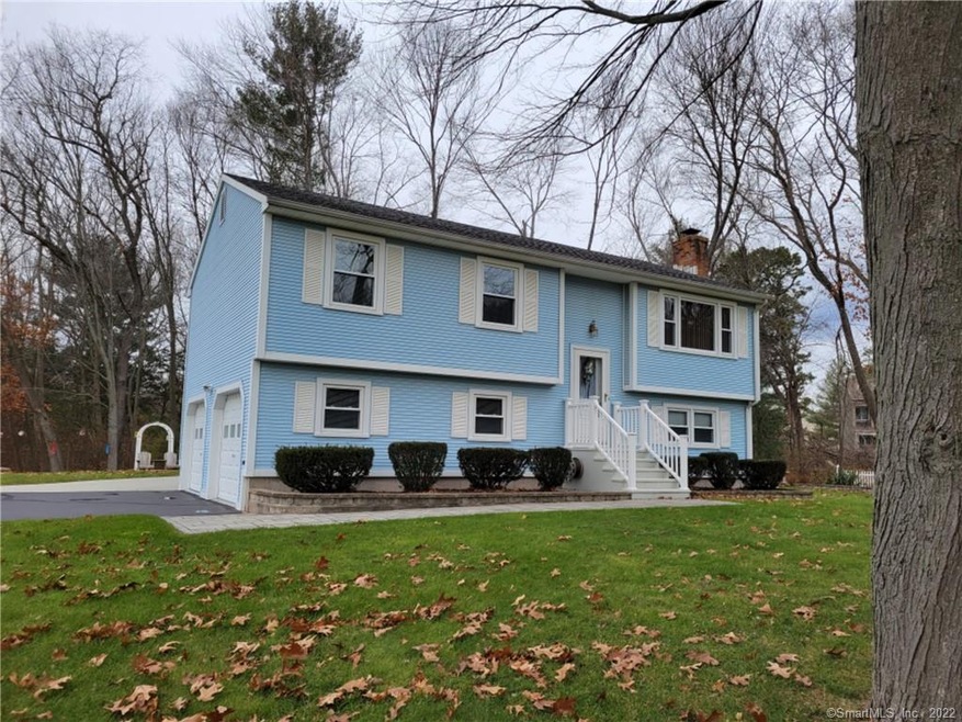 47 Vineyard Ln, Southington, CT 06489 - photo 1