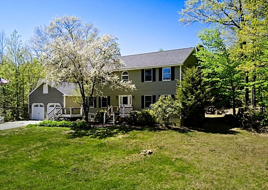 4 Cortland Cir, New Hampton, NH 03256 - photo 1