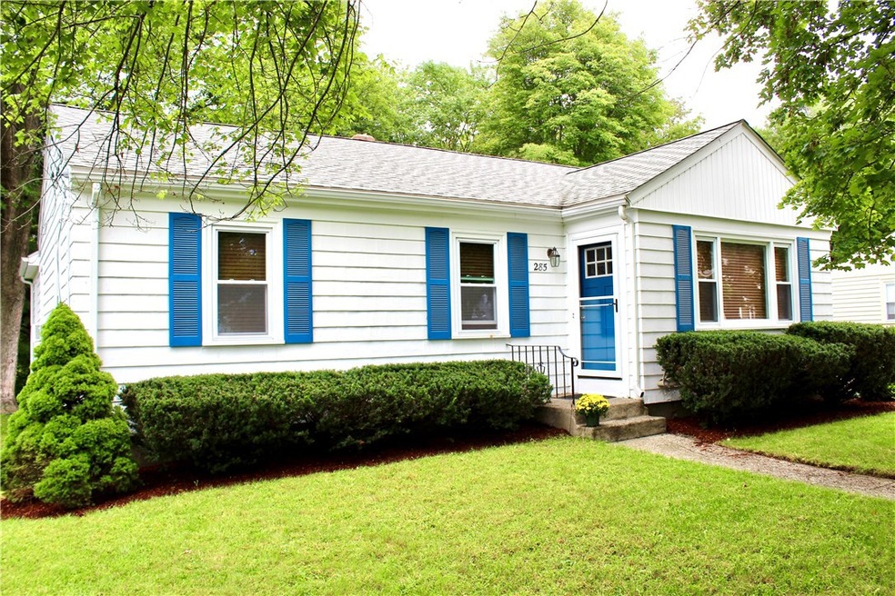Welcome to 285 Ronald Ave