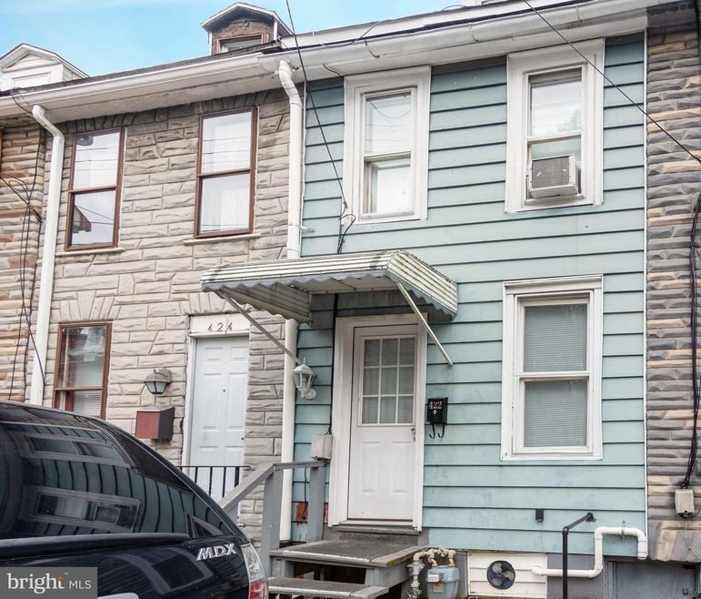 422 Minor St, Reading, PA 19602 - photo 1