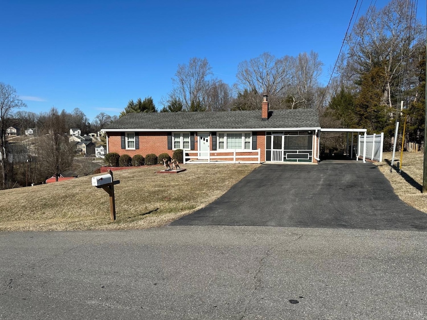 107 Pleasant View Dr, Lynchburg, VA 24501 - photo 1