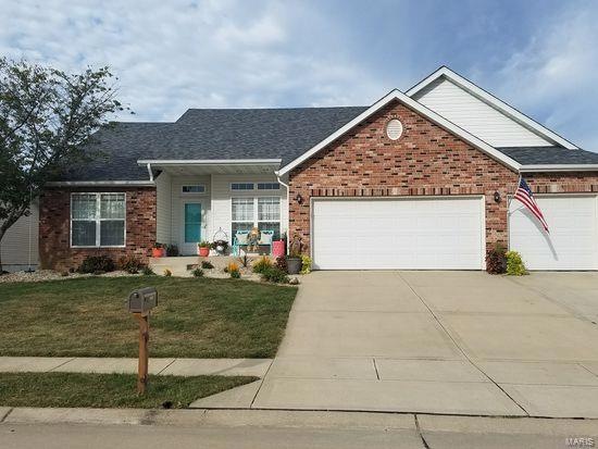 1923 Wellington Ln, Maryville, IL 62062 - photo 1