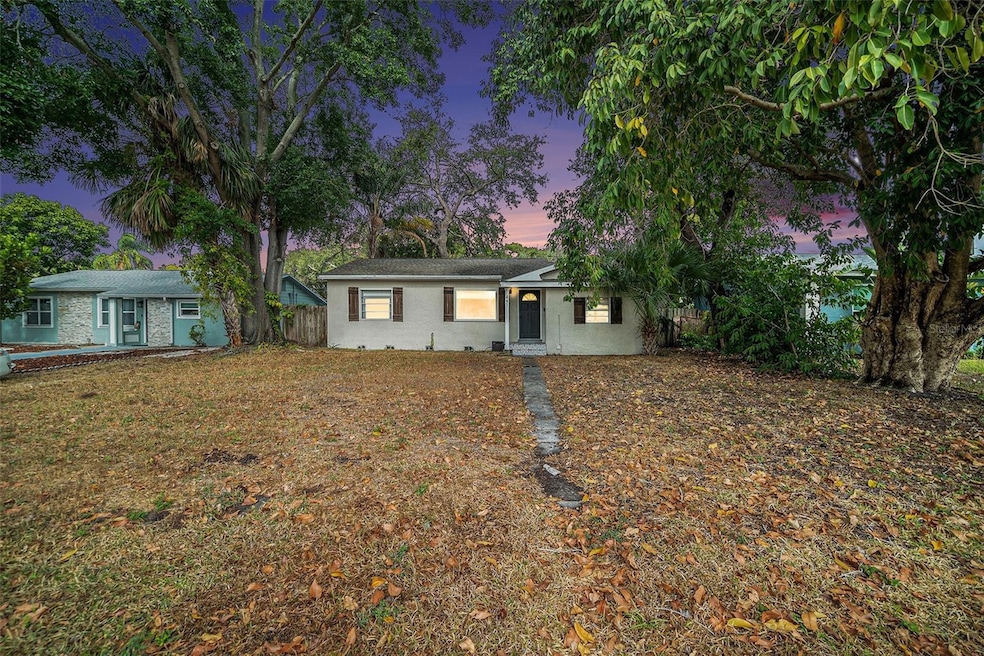 441 40th Ave NE, Saint Petersburg, FL 33703 - photo 1