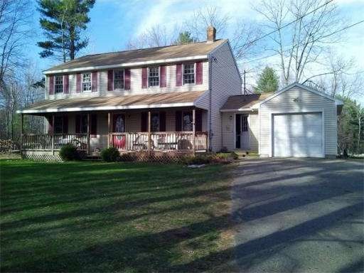 914 Barre Rd, New Braintree, MA 01531 - photo 1