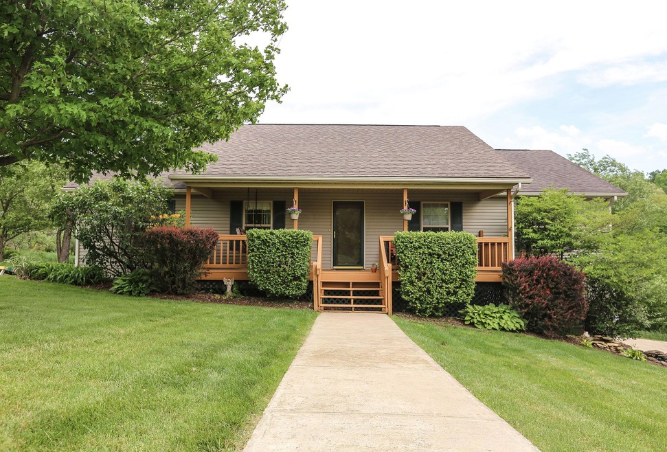 293 Valleybrook Cir, Howard, OH 43028 - photo 1