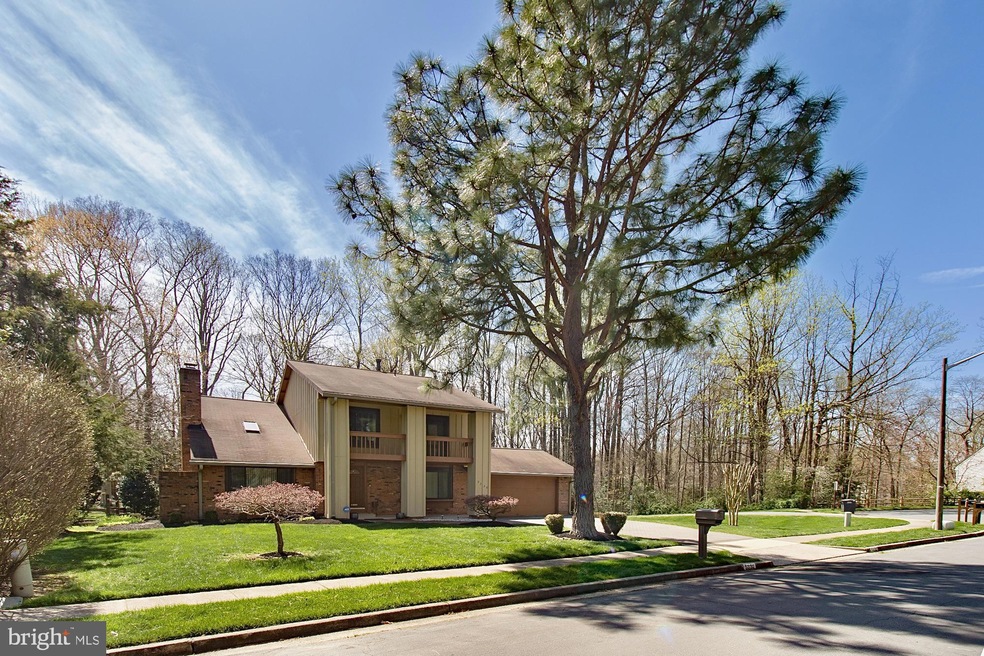 5330 Black Oak Dr, Fairfax, VA 22032 - photo 1