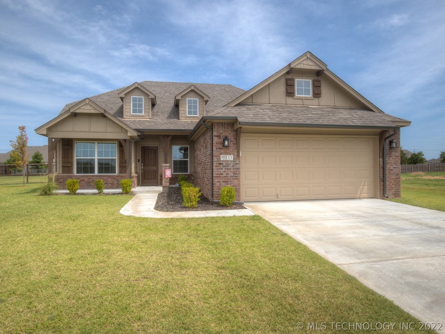 9011 N 64th East Ave, Owasso, OK 74055 - photo 1