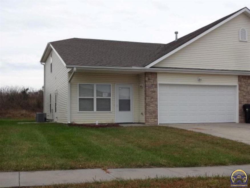 4112 SW Shenandoah Rd, Topeka, KS 66610 - photo 1