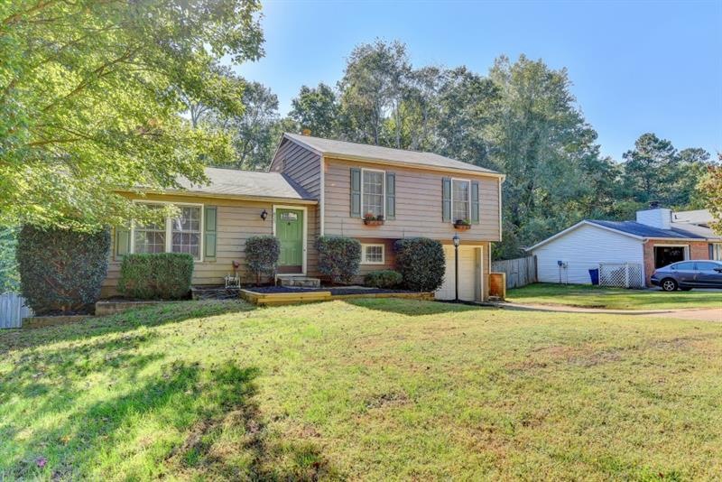 825 Waterbrook Ct, Roswell, GA 30076 - photo 1