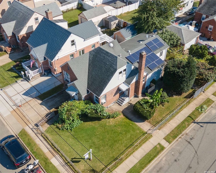 14 Clinton St, Elmont, NY 11003 - photo 1