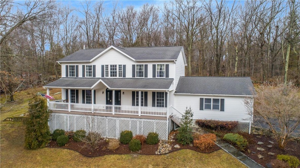 10 Lorraine Rd, South Salem, NY 10590 - photo 1