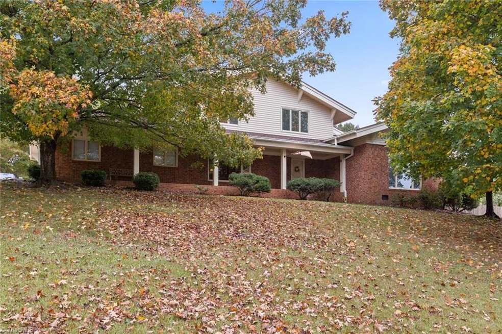 Great curb appeal on this quiet street in Emerywood Forest.