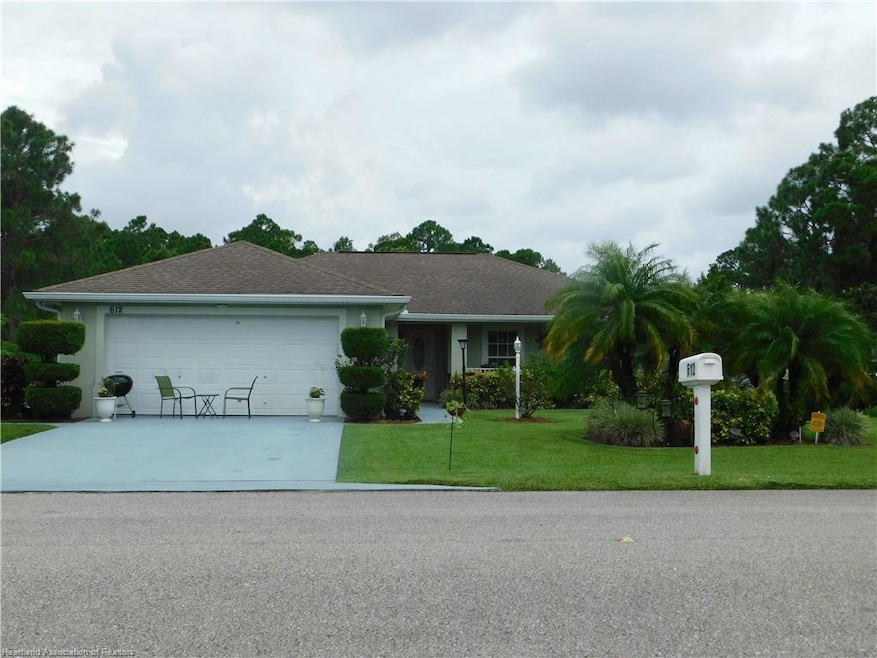 612 Blue Skies Dr, Lake Placid, FL 33852 - photo 1