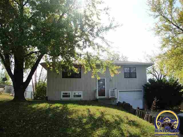 260 W 14th St, Auburn, KS 66402 - photo 1