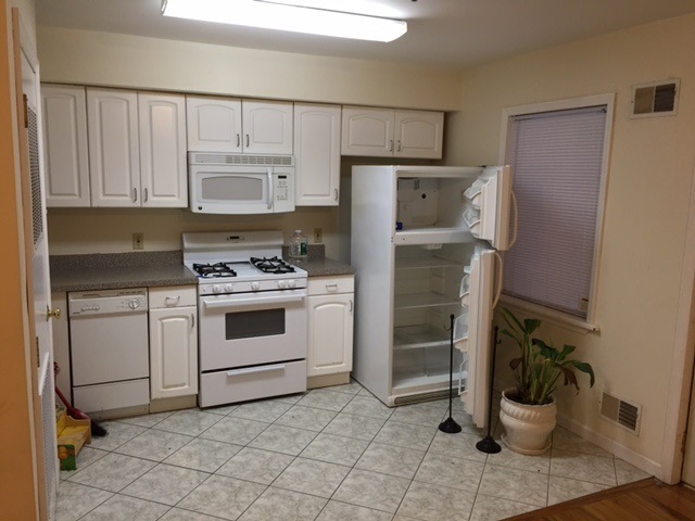 812 New York Ave unit 23, Union City, NJ 07087 - photo 1