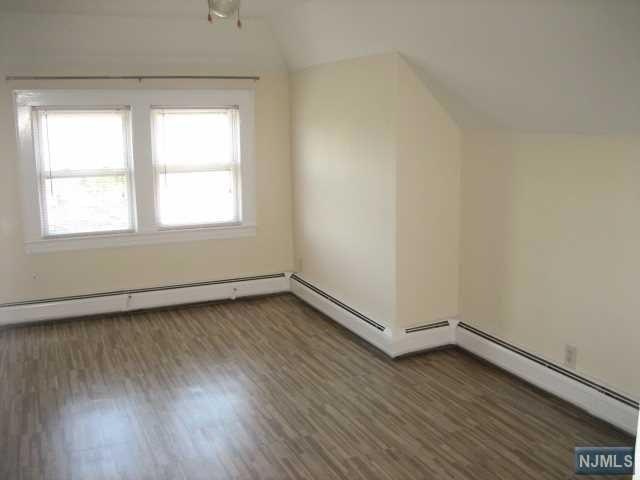 221 Hayward Place unit 3, Wallington, NJ 07057 - photo 1