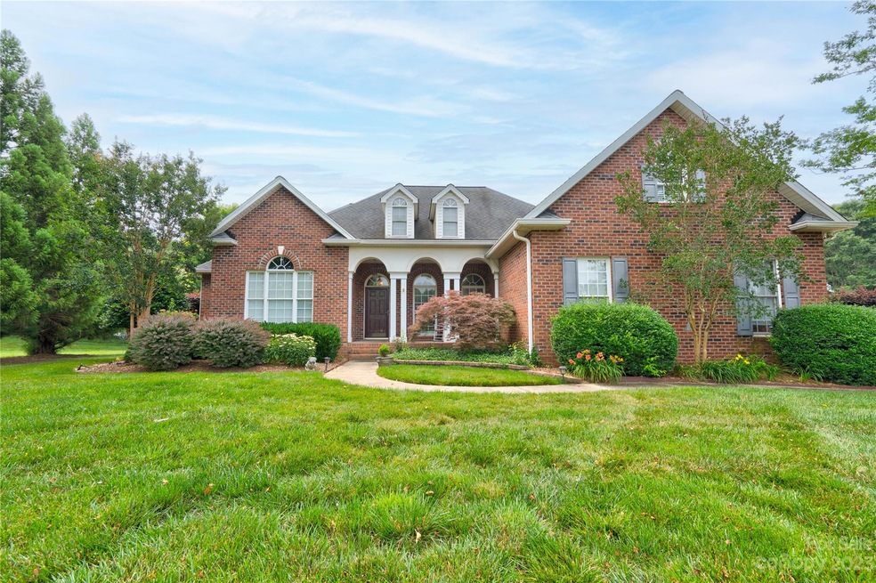 707 Cedar Hill Dr, Shelby, NC 28152 - photo 1