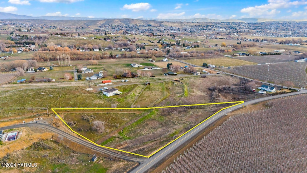 Looking North with Estimated Lot Lines