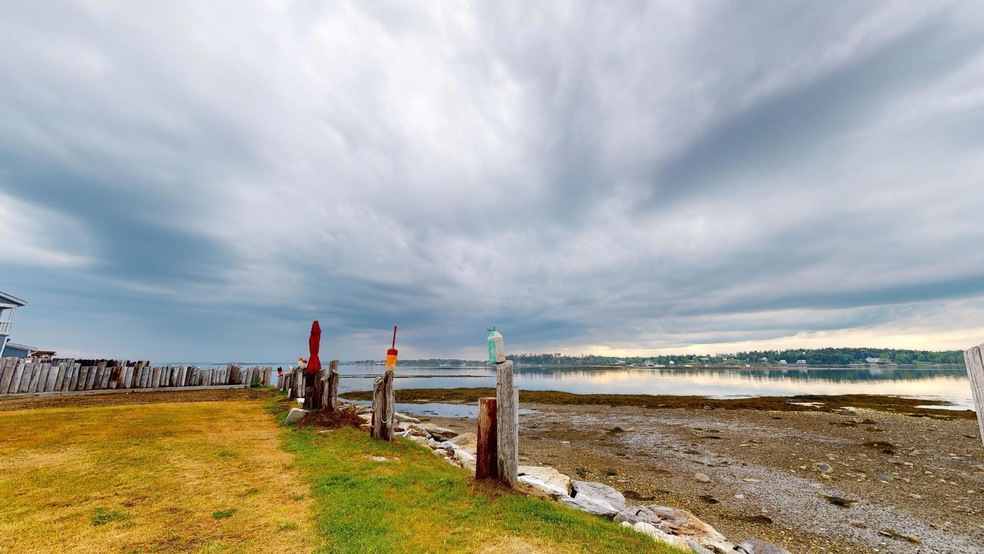 1900 Harpswell Neck Rd, Harpswell, ME 04079 - photo 1