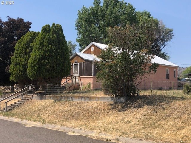 437 Main St, Monument, OR 97864 - photo 1