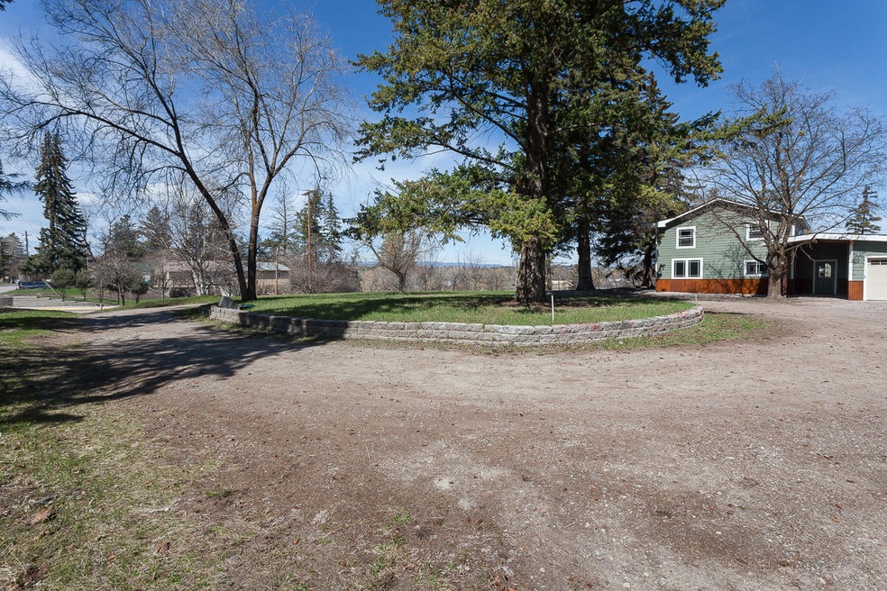 491 Willow Glen Dr, Kalispell, MT 59901 - photo 1