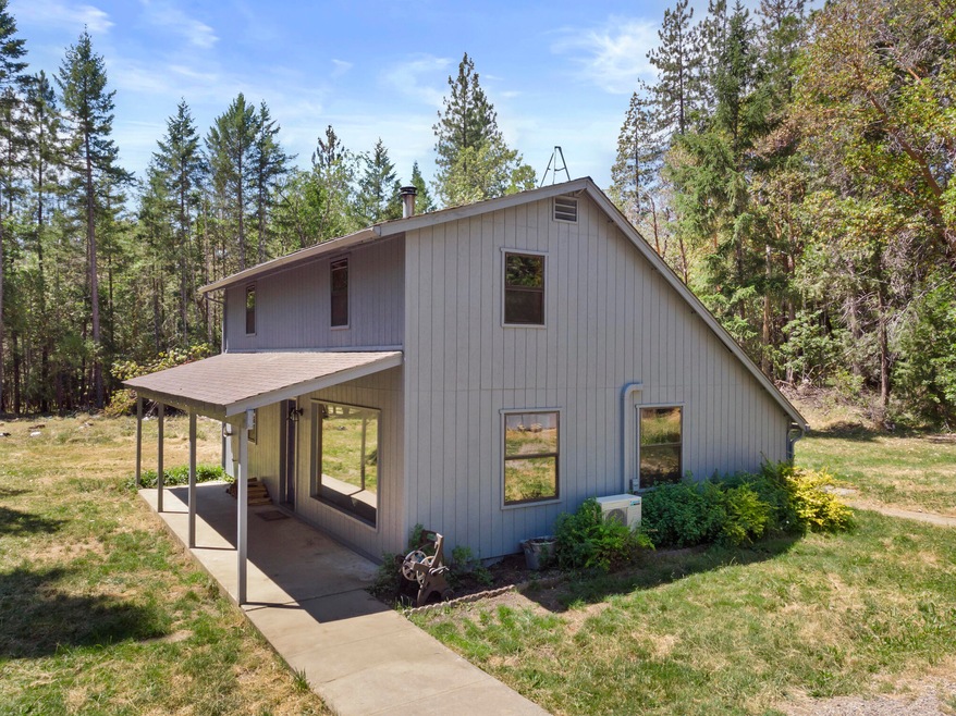 9331 W Evans Creek Rd, Rogue River, OR 97537 - photo 1